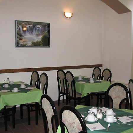 Hotel Veli Joze Πούλα Εξωτερικό φωτογραφία