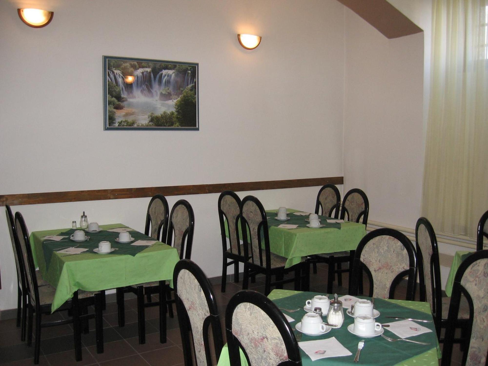 Hotel Veli Joze Πούλα Εξωτερικό φωτογραφία